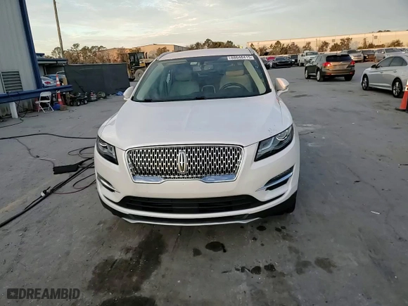 2019 Lincoln MKC Select with VIN 5LMCJ2C9XKUL50191, listed as a Copart auction lot 88648415 with 31,305 mi miles and Salvage Title. Bid and sale history available at carsss.com. Image 14.
