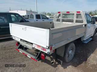 2019 Ford Super Duty F-250 SRW XL with VIN 1FDBF2A67KED43119, listed as a IAAI auction lot 41960793 with 78,028 mi miles. Bid and sale history available at carsss.com. Image 4.