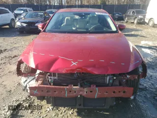 2019 Mazda 3 Premium with VIN 3MZBPAEM8KM102178, listed as a Copart auction lot 82369624 with 70,458 mi miles and Salvage Title. Bid and sale history available at DreamBid. Image 5.