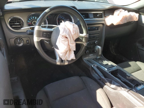 2014 Ford Mustang V6 z VIN 1ZVBP8AM5E5277478, wystawiony jako Copart lot #49688705 z przebiegiem 126 175 mil mil oraz Nie do naprawy • Non repairable. Historia ofert i sprzedaży dostępna na DreamBid. Obrazek 8.