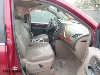 2016 Chrysler Town & Country Touring-L Anniversary Edition with VIN 2C4RC1CG0GR133144, listed as a IAAI auction lot 41600382 with 152,668 mi miles. Bid and sale history available at carsss.com. Image 5.
