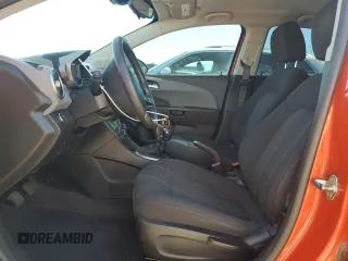 2012 Chevrolet Sonic LT z VIN 1G1JD5SH4C4144200, wystawiony jako Copart lot #48829645 z przebiegiem 66 131 mil mil oraz Szkoda całkowita • Salvage title. Historia ofert i sprzedaży dostępna na DreamBid. Obrazek 7.