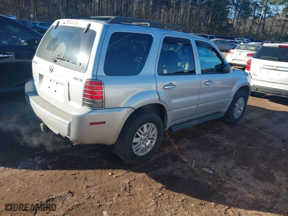 2005 Mercury Mariner Luxury with VIN 4M2YU57185DJ06953, listed as a IAAI auction lot 41341876 with 232,712 mi miles. Bid and sale history available at carsss.com. Image 4.