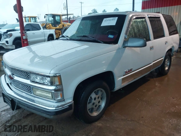 1995 Chevrolet Tahoe with VIN 1GNEC13K3SJ392069, listed as a IAAI auction lot 42192301 with 182,262 mi miles and . Bid and sale history available at DreamBid. Image 2.