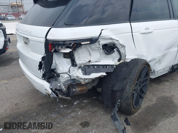 2018 Land Rover Range Rover Sport HSE with VIN SALWR2RV0JA400235, listed as a IAAI auction lot 41894717 with 67,332 mi miles. Bid and sale history available at carsss.com. Image 6.