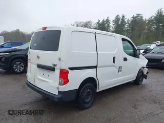 2016 Nissan NV200 S with VIN 3N6CM0KN0GK696935, listed as a IAAI auction lot 42190410 with 407,266 mi miles and . Bid and sale history available at DreamBid. Image 4.