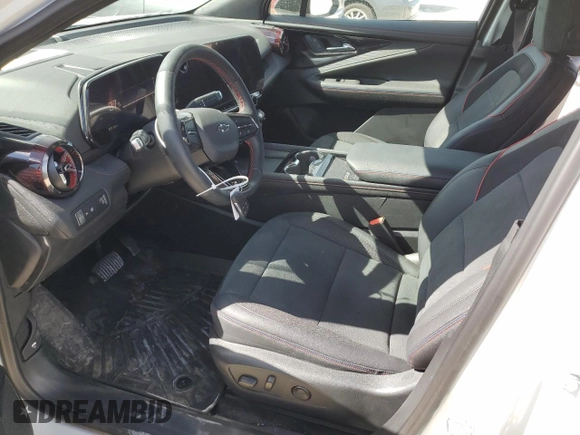 2024 Chevrolet Blazer EV eAWD RS z VIN 3GNKDCRJ3RS255118, wystawiony jako Copart lot #49162575 z przebiegiem 3132 mil mil oraz Szkody całkowita. Historia ofert i sprzedaży dostępna na DreamBid. Obrazek 7.