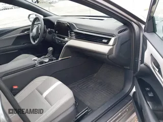 2025 Toyota Camry LE с VIN 4T1DBADK5SU510042, выставлен на аукционе IAAI как лот 41834173 с пробегом 6 975 миль миль и . История ставок и продаж доступна на DreamBid. Изображение 5.
