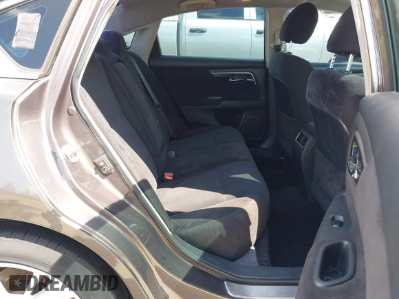 2013 Nissan Altima SL with VIN 1N4AL3AP0DN444437, listed as a IAAI auction lot 42703532 with 195,298 mi miles and . Bid and sale history available at DreamBid. Image 8.