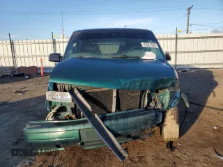 1999 Chevrolet Astro Cargo Van YF7 with VIN 1GBDM19W0XB137686, listed as a Copart auction lot 42521685 with 123,039 mi miles and Salvage Title. Bid and sale history available at carsss.com. Image 5.