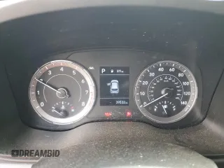 2022 Hyundai Venue SEL with VIN KMHRC8A39NU132790, listed as a Copart auction lot 58782655 with 39,532 mi miles and Salvage title. Bid and sale history available at DreamBid. Image 9.