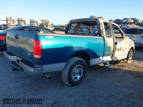 2000 Ford F-150 XL with VIN 1FTRX17W2YNB01266, listed as a IAAI auction lot 41284164 with 1 mi miles. Bid and sale history available at carsss.com. Image 4.
