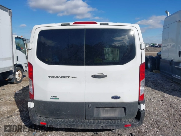 2021 Ford Transit Cargo с VIN 1FTBW2YG6MKA34989, выставлен на аукционе IAAI как лот 41698130 с пробегом 57 960 миль миль и . История ставок и продаж доступна на DreamBid. Изображение 16.