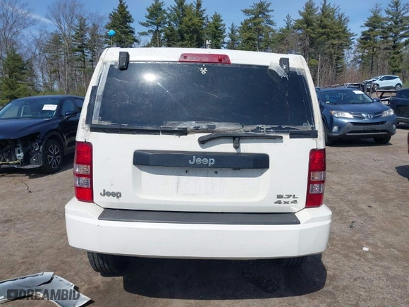 2008 Jeep Liberty Sport with VIN 1J8GN28K98W175737, listed as a IAAI auction lot 41904647 with 201,365 mi miles. Bid and sale history available at carsss.com. Image 16.