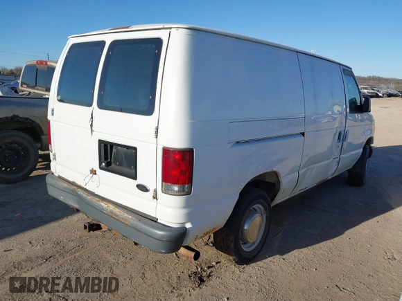 2004 Ford Econoline Cargo z VIN 1FTNE24L84HA72076, wystawiony jako IAAI lot #41737476 z przebiegiem 327 921 mil mil oraz . Historia ofert i sprzedaży dostępna na DreamBid. Obrazek 4.