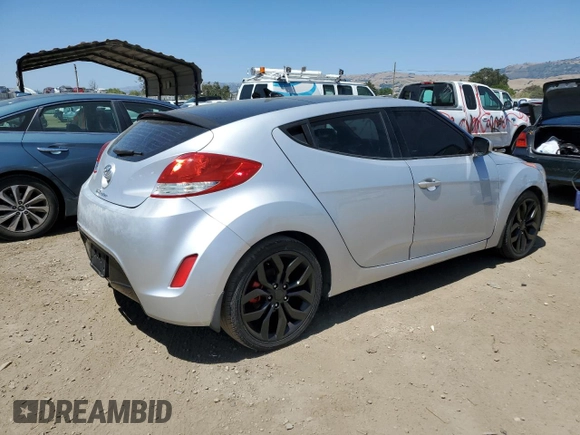 2013 Hyundai Veloster w/Gray Int z VIN KMHTC6AD9DU138719, wystawiony jako Copart lot #57494735 z przebiegiem 149 255 mil mil oraz Szkoda całkowita • Salvage title. Historia ofert i sprzedaży dostępna na DreamBid. Obrazek 3.