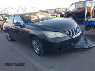 2008 Lexus ES with VIN JTHBJ46G582270471, listed as a IAAI auction lot 41248643 with 232,904 mi miles. Bid and sale history available at carsss.com. Image 1.