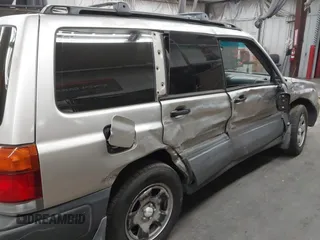 2000 Subaru Forester L with VIN JF1SF6357YH730850, listed as a IAAI auction lot 41772007 with 177,039 mi miles. Bid and sale history available at carsss.com. Image 6.