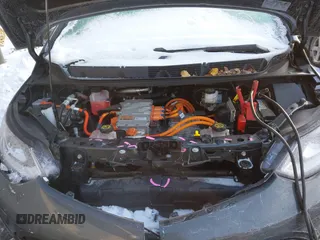 2021 Chevrolet Bolt EV Premier z VIN 1G1FZ6S09M4113694, wystawiony jako IAAI lot #41378289 z przebiegiem 40 979 mil mil oraz . Historia ofert i sprzedaży dostępna na DreamBid. Obrazek 10.