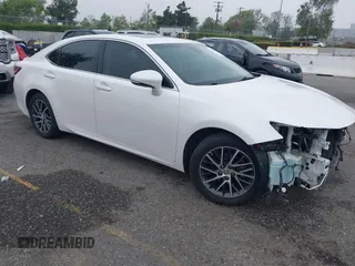 2016 Lexus ES 330 z VIN 58ABK1GG0GU024995, wystawiony jako IAAI lot #42174973 z przebiegiem 80 131 mil mil oraz . Historia ofert i sprzedaży dostępna na DreamBid. Obrazek 1.