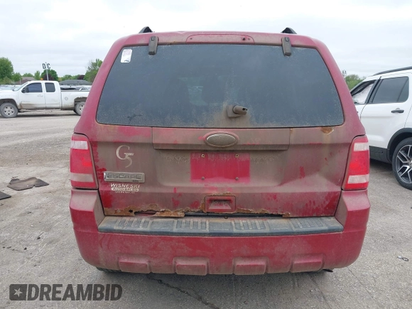 2010 Ford Escape XLT с VIN 1FMCU0D78AKA94865, выставлен на аукционе IAAI как лот 42289593 с пробегом 189 889 миль миль и . История ставок и продаж доступна на DreamBid. Изображение 16.