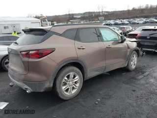 2019 Chevrolet Blazer with VIN 3GNKBGRS3KS682164, listed as a IAAI auction lot 41489702 with 33,391 mi miles. Bid and sale history available at carsss.com. Image 4.