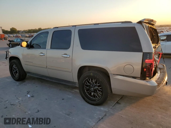 2008 Chevrolet Suburban LTZ with VIN 3GNFC16J78G204719, listed as a Copart auction lot 76814694 with 258,396 mi miles and Salvage Title. Bid and sale history available at carsss.com. Image 2.