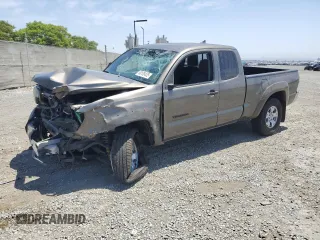 2012 Toyota Tacoma PreRunner with VIN 5TFTU4GN2CX025083, listed as a Copart auction lot 58100435 with 304,986 mi miles and Salvage title. Bid and sale history available at DreamBid. Image 1.