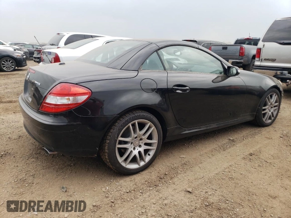 2007 Mercedes-Benz SLK 280 with VIN WDBWK54F17F160166, listed as a Copart auction lot 60133435 with 71,827 mi miles and Salvage title. Bid and sale history available at DreamBid. Image 3.