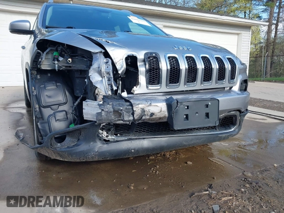 2017 Jeep Cherokee Limited z VIN 1C4PJLDB7HW641972, wystawiony jako IAAI lot #42081133 z przebiegiem 115 589 mil mil oraz . Historia ofert i sprzedaży dostępna na DreamBid. Obrazek 6.
