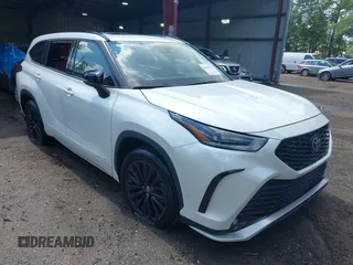 2023 Toyota Highlander L with VIN 5TDKDRBH3PS001445, listed as a IAAI auction lot 42646612 with 12,453 mi miles and . Bid and sale history available at DreamBid. Image 1.
