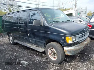 2002 Ford Econoline Passenger XL z VIN 1FBSS31L02HB38501, wystawiony jako IAAI lot #42180323 z przebiegiem 128 327 mil mil oraz . Historia ofert i sprzedaży dostępna na DreamBid. Obrazek 1.