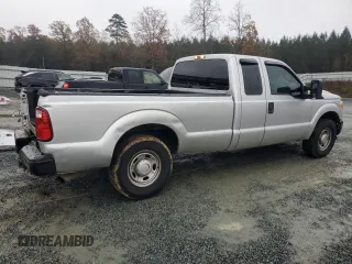 2011 Ford F-250 XL z VIN 1FT7X2A69BEB26338, wystawiony jako Copart lot #72724884 z przebiegiem 351 393 mil mil oraz Szkoda całkowita • Salvage title. Historia ofert i sprzedaży dostępna na DreamBid. Obrazek 3.