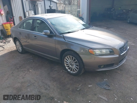 2007 Volvo S80 I6 z VIN YV1AS982071034477, wystawiony jako IAAI lot #41851434 z przebiegiem 20 399 mil mil oraz . Historia ofert i sprzedaży dostępna na DreamBid. Obrazek 1.
