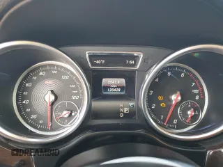 2019 Mercedes-Benz GLS 450 with VIN 4JGDF6EE3KB219531, listed as a Copart auction lot 55700725 with 120,428 mi miles and Salvage Title. Bid and sale history available at DreamBid. Image 9.