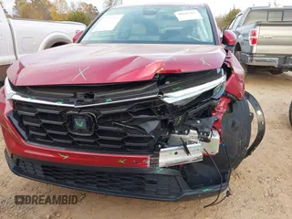2025 Honda CR-V EX with VIN 2HKRS4H40SH404535, listed as a IAAI auction lot 40948382 with 5,102 mi miles and . Bid and sale history available at DreamBid. Image 6.