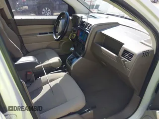 2008 Jeep Compass Sport with VIN 1J8FF47W98D584311, listed as a IAAI auction lot 41644836 with 213,271 mi miles and . Bid and sale history available at carsss.com. Image 5.