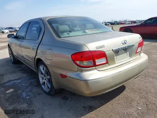 2003 Infiniti I35 Luxury with VIN JNKDA31A53T114732, listed as a IAAI auction lot 41576624 with 232,437 mi miles. Bid and sale history available at carsss.com. Image 3.