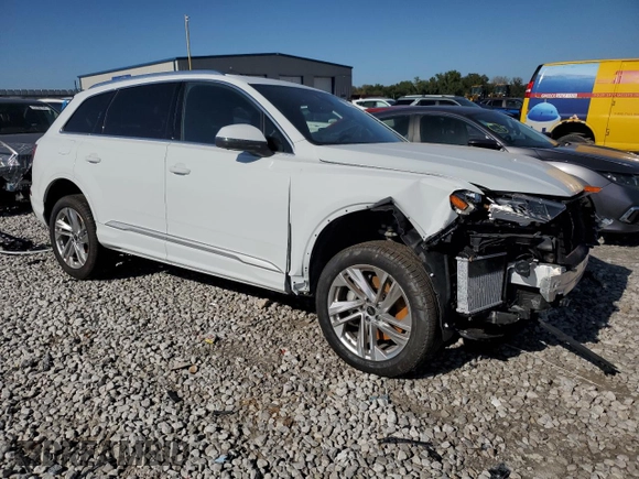 2023 Audi Q7 Prestige with VIN WA1VXBF72PD020328, listed as a Copart auction lot 73369314 with 3,839 mi miles and Salvage title. Bid and sale history available at DreamBid. Image 4.