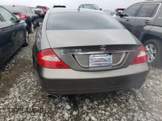 2008 Mercedes-Benz CLS-Class 5.5L with VIN WDDDJ72X18A122623, listed as a Copart auction lot 79947294 with 0 mi miles and Non Repairable. Bid and sale history available at carsss.com. Image 6.