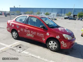 2003 Toyota ECHO with VIN JTDAT123530262769, listed as a IAAI auction lot 41749734 with 121,621 mi miles. Bid and sale history available at carsss.com. Image 1.