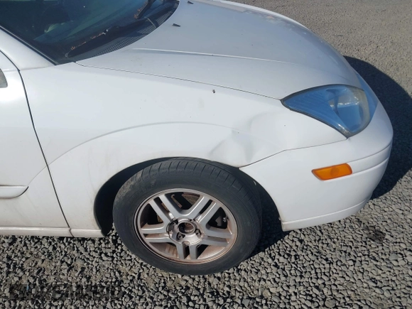 2001 Ford Focus SE with VIN 1FAFP34P21W279390, listed as a IAAI auction lot 42181178 with 123,580 mi miles and . Bid and sale history available at carsss.com. Image 6.