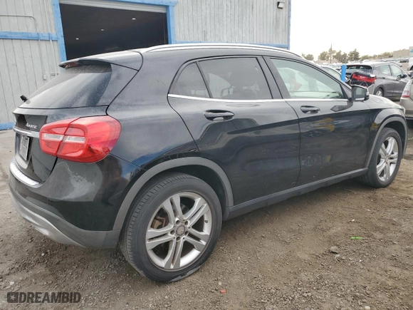 2015 Mercedes-Benz GLA-Class GLA 250 with VIN WDCTG4GB7FJ075296, listed as a Copart auction lot 43668135 with 169,015 mi miles and Clean Title. Bid and sale history available at carsss.com. Image 3.