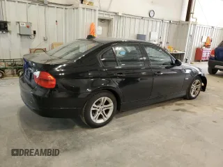 2008 BMW 3 Series 328xi z VIN WBAVC93578K037861, wystawiony jako Copart lot #58364495 z przebiegiem 147 497 mil mil oraz Nie do naprawy • Non repairable. Historia ofert i sprzedaży dostępna na DreamBid. Obrazek 3.