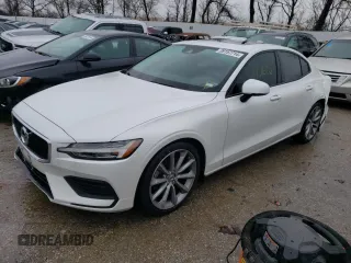 2020 Volvo S60 Momentum with VIN 7JR102FK6LG040959, listed as a Copart auction lot 39157714 with 15,612 mi miles and Salvage Title. Bid and sale history available at carsss.com. Image 1.