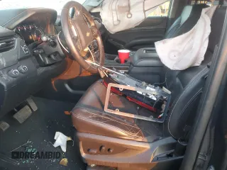 2020 Chevrolet Tahoe LT z VIN 1GNSKBKC2LR307442, wystawiony jako Copart lot #82393864 z przebiegiem Nie podano mil oraz Nie do naprawy • Non repairable. Historia ofert i sprzedaży dostępna na DreamBid. Obrazek 7.