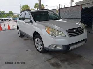2010 Subaru Outback Limited Power Moon с VIN 4S4BRCKC6A3362370, выставлен на аукционе IAAI как лот 42602303 с пробегом 187 761 миль миль и . История ставок и продаж доступна на DreamBid. Изображение 1.