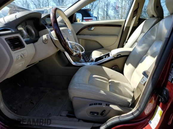 2012 Volvo XC70 T6 with VIN YV4902BZ9C1121250, listed as a Copart auction lot 48674635 with 170,513 mi miles and Salvage Title. Bid and sale history available at DreamBid. Image 7.