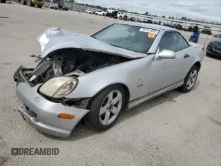 1999 Mercedes-Benz SLK 230/320 z VIN WDBKK47FXXF130104, wystawiony jako Copart lot #50151595 z przebiegiem Nie podano mil oraz Szkody całkowita. Historia ofert i sprzedaży dostępna na DreamBid. Obrazek 1.