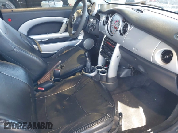 2002 MINI Hardtop with VIN WMWRC33472TC34913, listed as a IAAI auction lot 41599382 with 150,177 mi miles and . Bid and sale history available at DreamBid. Image 5.